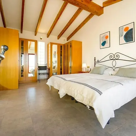 Villa Paraiso *